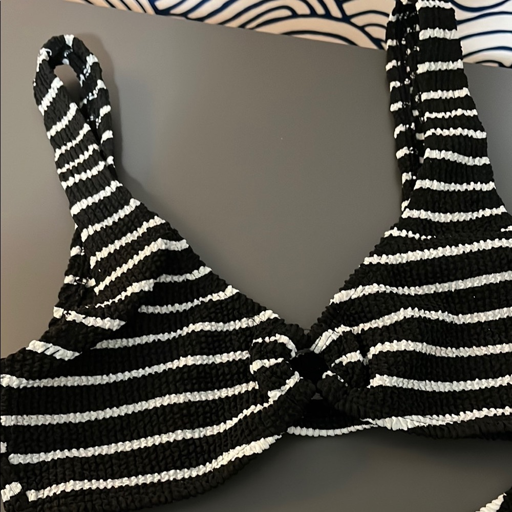 Striped Black and White 2pc Swimsuit - Picture 3 of 4